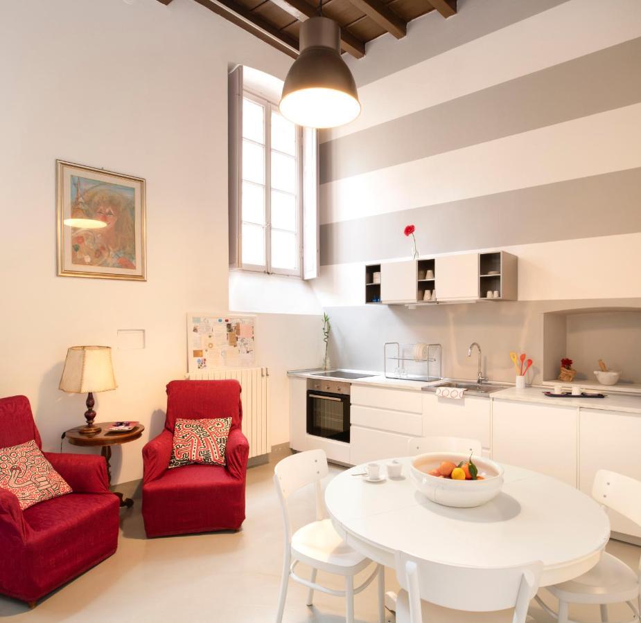 Sweet Home Pitti Crema Luaran gambar